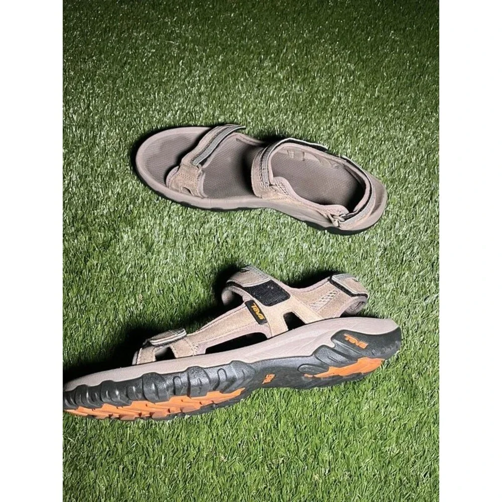 Men’s Hudson Size 13 Teva Sandals
